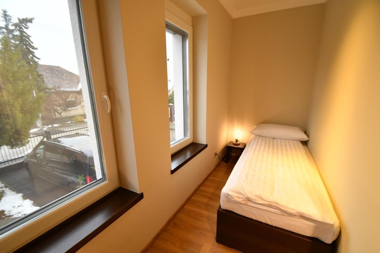 Tweed House Villa Budapest Exteriör bild
