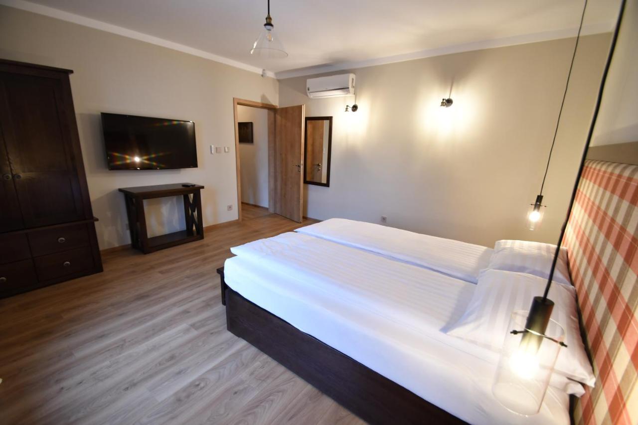 Tweed House Villa Budapest Exteriör bild
