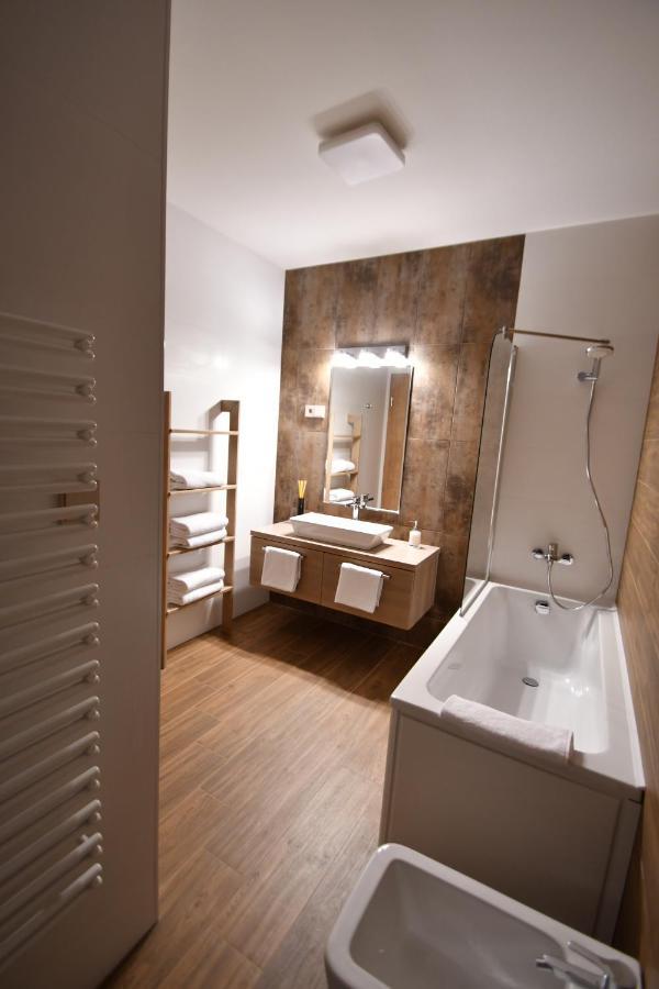 Tweed House Villa Budapest Exteriör bild